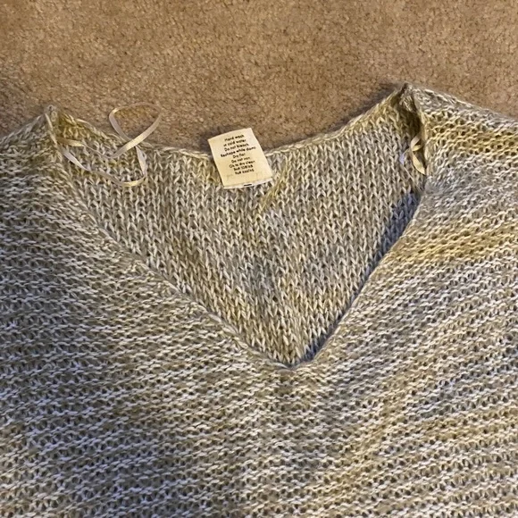 Full tilt Sweater - Picture 5 of 6